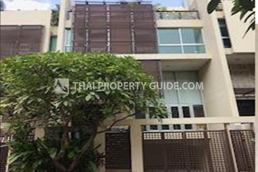 Townhouse for rent in Sathorn